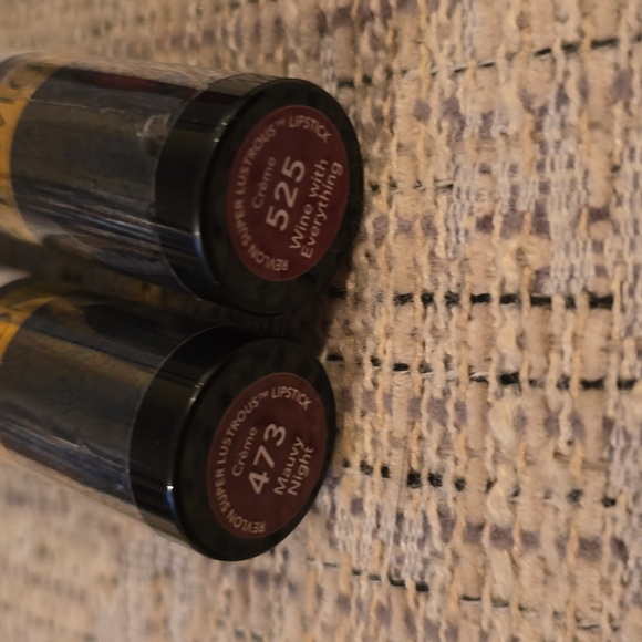 REVLON BRAND WOMEN'S SUPER LUSTROUS LIPSTICK BUNDLE OF 2 - Picture 5 of 6